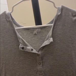 woman’s grey fitz + eddi button up top